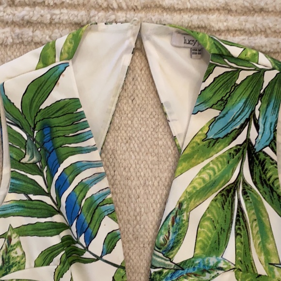 LucyParis Palm Print jumpsuit- size medium but fits like a small/medium - Picture 4 of 4